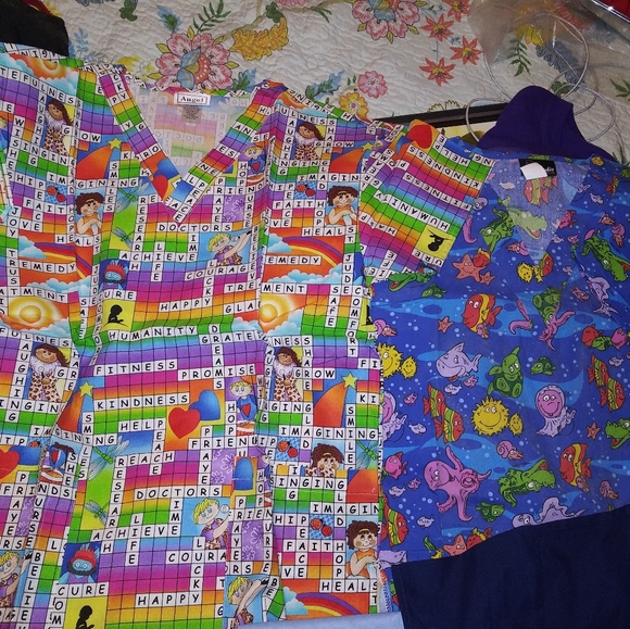 Medical scrubs - Picture 7 of 8